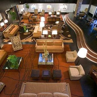 Doubletree Hotel Memphis Downtown