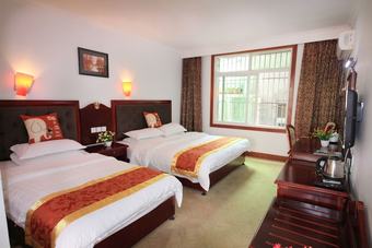 Morning Jiuzhai Hotel