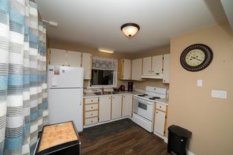 Hotel Castaways Cottages