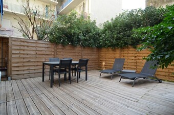 Amazing Apartment 4 Persons With Big Terrace In Carré D'or District In Nice