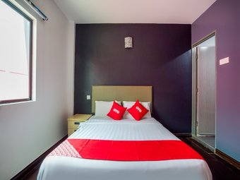 Oyo 89895 Senses Budget Hotel