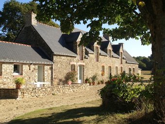 Spacious Holiday Home In Ass�rac With A Fenced Pond