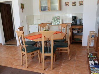 Apartment In Ravensberg With Bbq, Terrace, Fenced Garden
