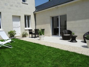 Luxury Holiday Home With Lawn In Beaumont-en-v�ron Near Chinon