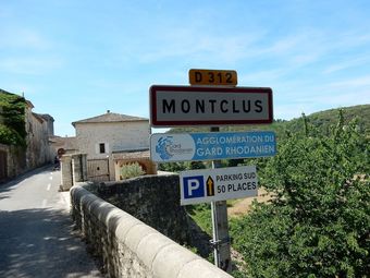 Charming Holiday Home In Montclus With Terrace