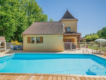 Cozy Villa In Saint-martin-le-redon With Private Pool