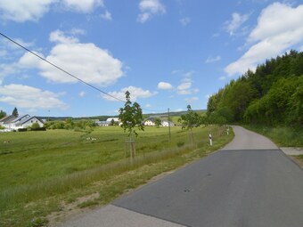 Cozy Apartment With Private Garden In Hontheim