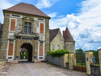 Beautiful Holiday Home In Pionsat Auvergne With Garden