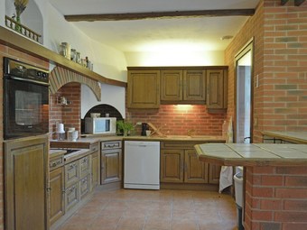 Villa Spacious Holiday Home Near River In Le Boulou