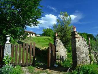 Splendid Cottage In Vergemoli With Barbecue And Garden