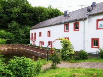 Pleasant Holiday Home In Heidweiler With Private Garden