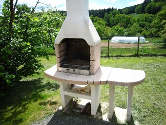 Former Farmhouse Fully Renovated With Garden, Near The Auvergne Volcanoes
