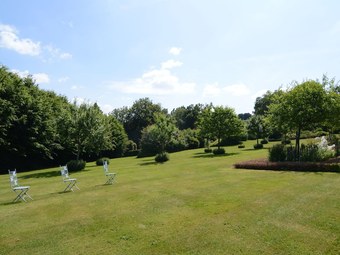 A Comfortable Cottage With An Incredible Garden, On The Heights Of Malmedy