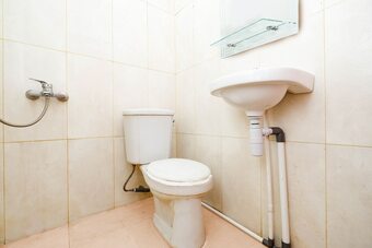 Oyo 2403 Hotel Bip