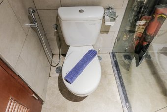 Stylish And Convenient Studio Roseville Apartment