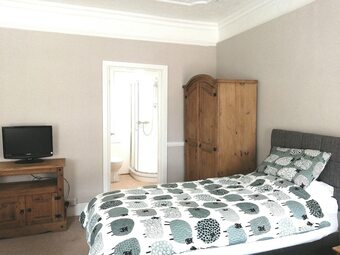 Bed & Breakfast Emtb & B