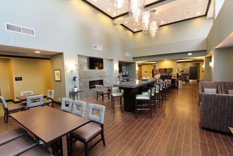 Hotel Hampton Inn & Suites By Hilton St. John's Airport