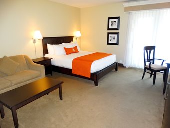 Hotel Amsterdam Inn & Suites Sussex