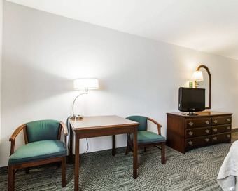 Hotel Quality Inn & Suites Stoughton - Madison South