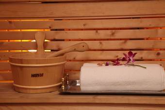 Savoy Crest Hotel Apartments