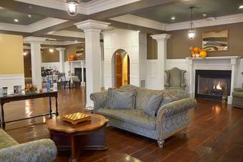 Niagara Crossing Hotel & Spa