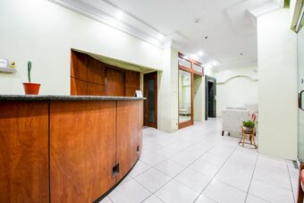 Oyo 242 Benson Apartelle