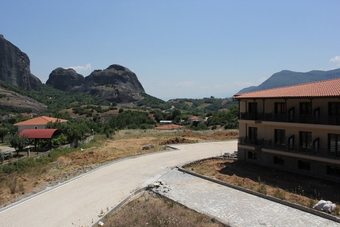 Grand Meteora Hotel