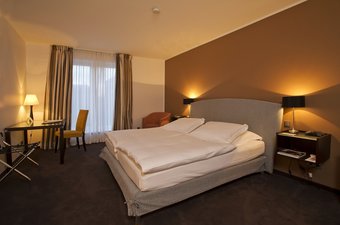 Hotel Schlo� Tremsb�ttel