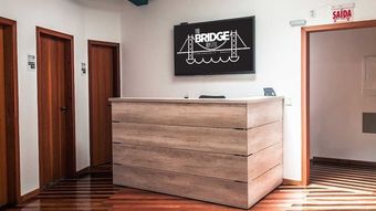 Hostal The Bridge Hostel