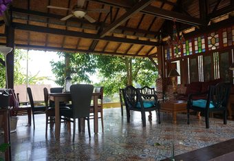Hotel Gumbie House