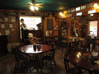 Posada Old Towne Inne Chuckwagon Bar & Grill