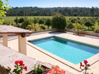 Villa With 2 Bedrooms In Mormoiron, With Private Pool And Furnished Garden