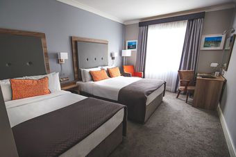 Westlodge Hotel & Pondlodge Cottages