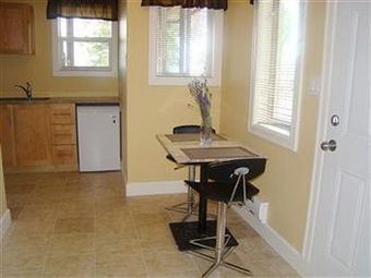 Bed & Breakfast Malahat View Guesthouse