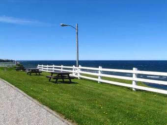 H�tel-motel Le Pharillon Inc