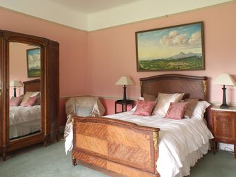 Hotel Tyrella House