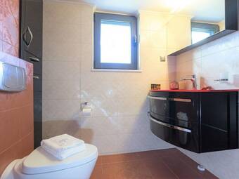 Mythic Olive Villa Views - Private Pool