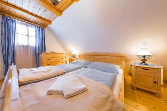 Hotel Vala?sk� Chalupy Resort