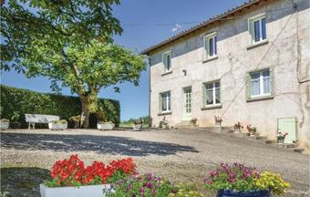Two-bedroom Holiday Home In Durfort Capelette