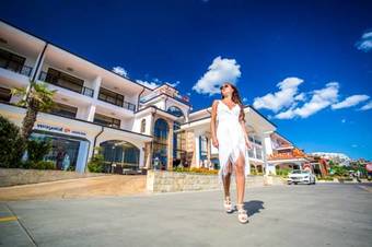 Hotel Palace Marina Dinevi