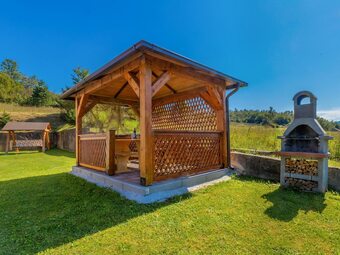 Cozy Holiday Home In Ribarici With Private Garden
