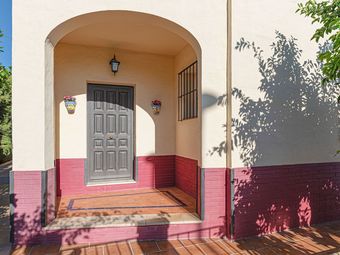 Cosy Holiday Home In Valencina De La Concepci�n With Pool