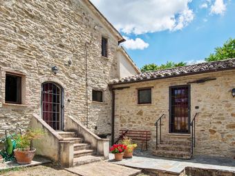 Cosy Apartment In Perugia - Tavernacce With Swimming Pool