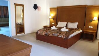 Apartamentos Comfortable Luxury House On The Sea South Crete