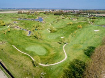 Modern, Sustainably Built Bungalow Between 2 Nature Reserves