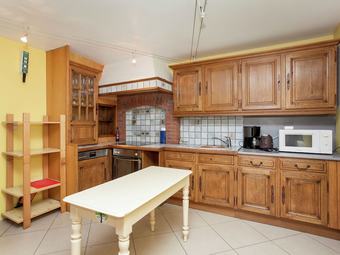 Stone Cottage With Sauna, Jacuzzi, A 5 Min Drive From The Cave Of Lorette In Rochefort