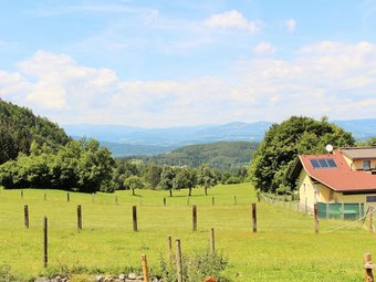 Cozy Apartment In K�ttmannsdorf Near Lake