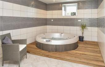 One-bedroom Apartment In Sainteny