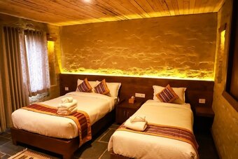 Hotel Pumdikot Mountain Lodge