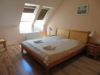 Hotel J�zsi B�csi Vend�gl?je �s Sz�llod�ja